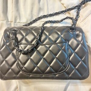Elegant Quilted Black Shoulder Bag
